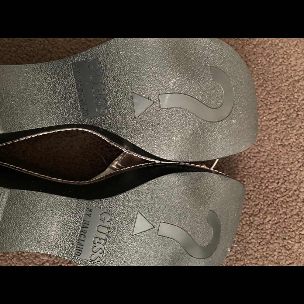 GUESS Wedges - Picture 3 of 4